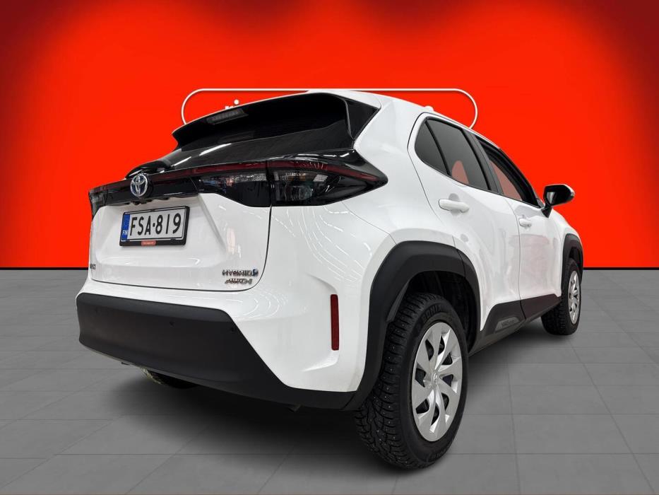 TOYOTA Yaris Cross 2024