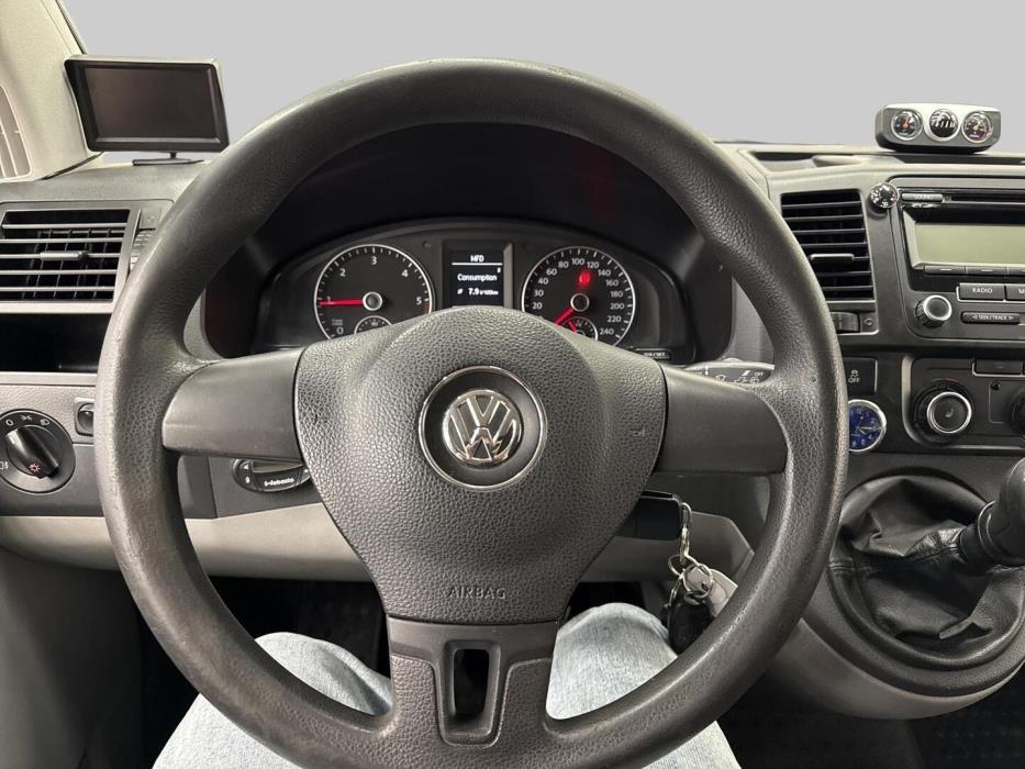 VOLKSWAGEN Transporter 2011