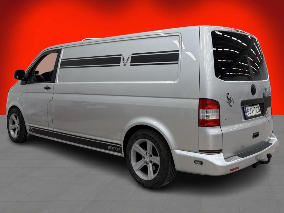 VOLKSWAGEN Transporter 2011
