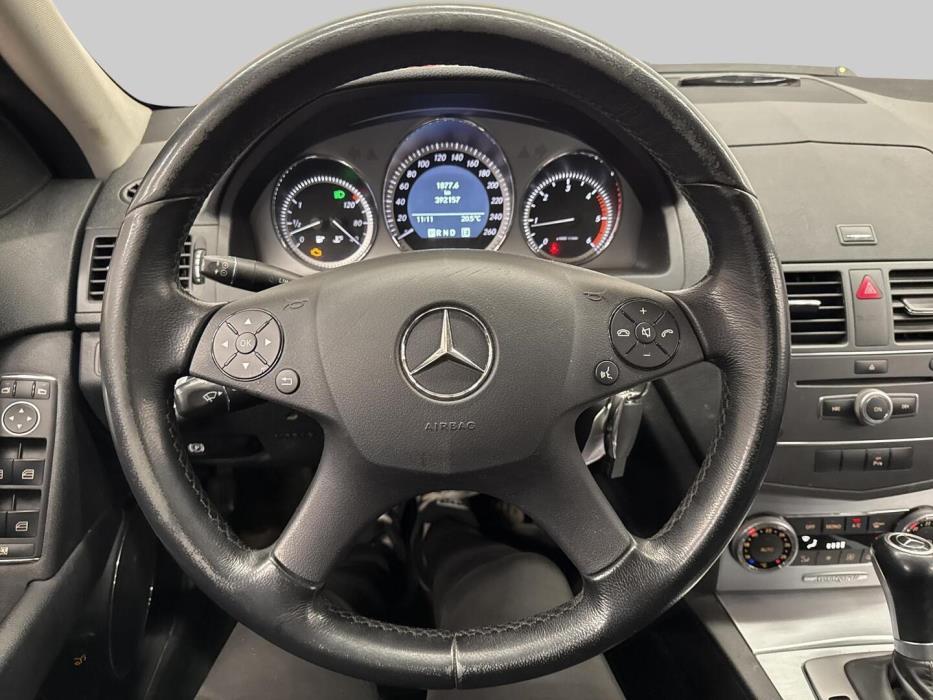 MERCEDES-BENZ C 2011