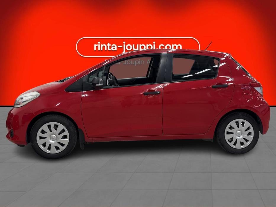 TOYOTA Yaris 2013