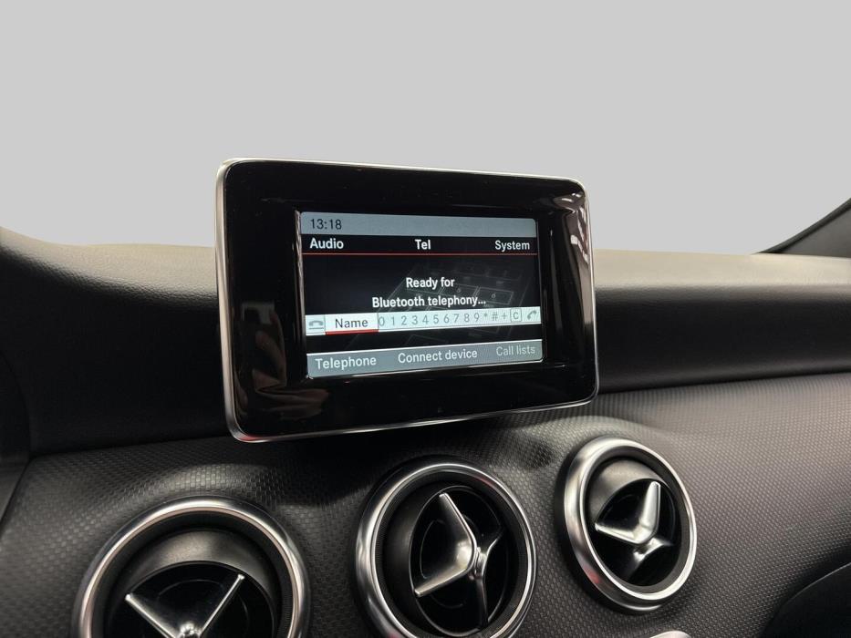 MERCEDES-BENZ A 2014