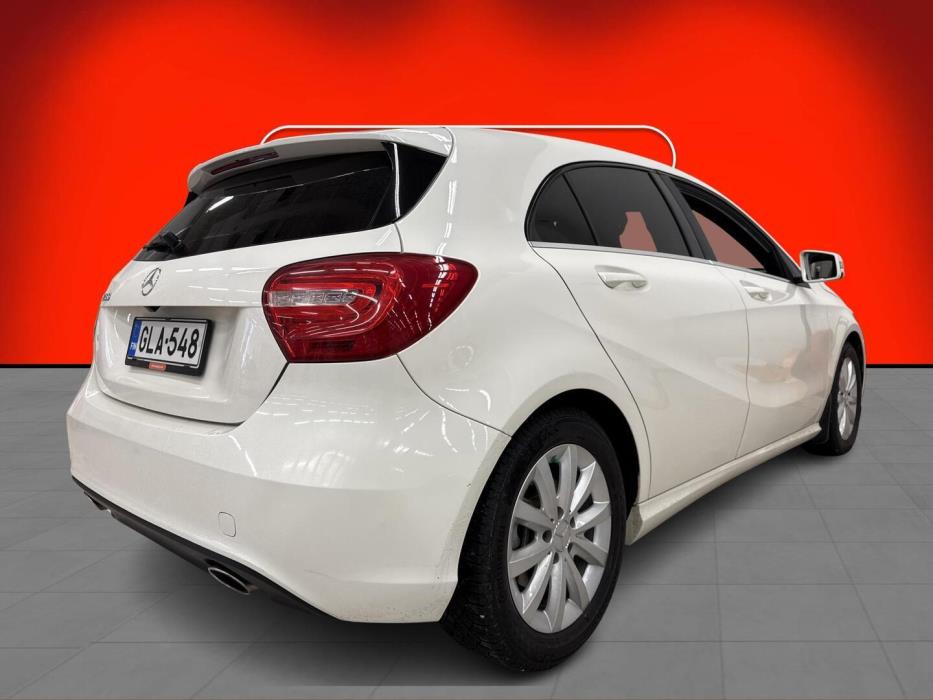 MERCEDES-BENZ A 2014