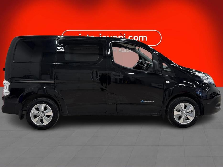 NISSAN e-NV200 2017