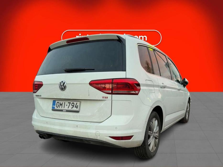 VOLKSWAGEN Touran 2017