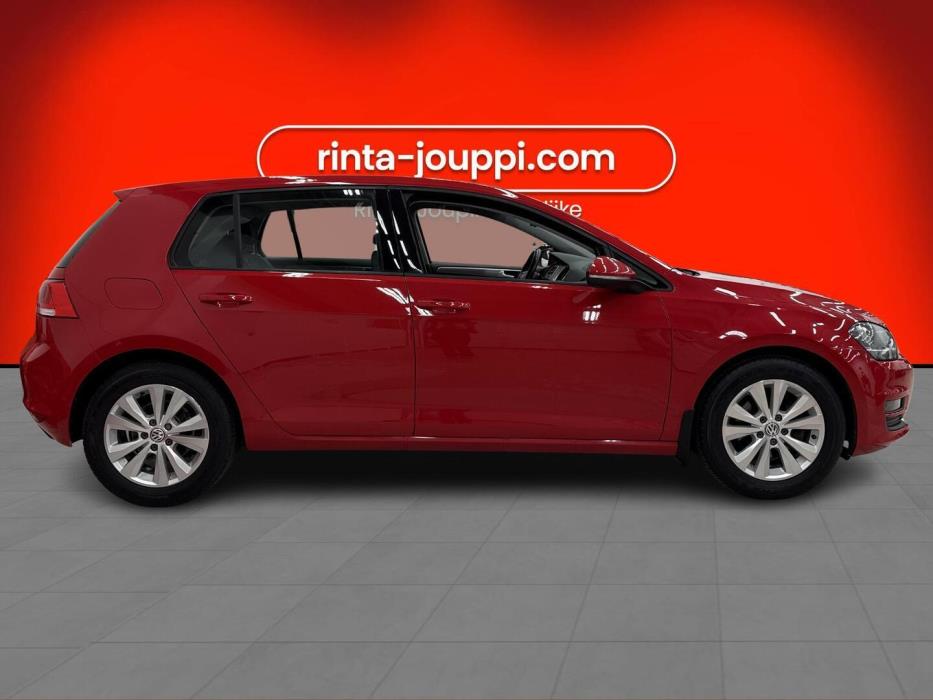 VOLKSWAGEN Golf 2015