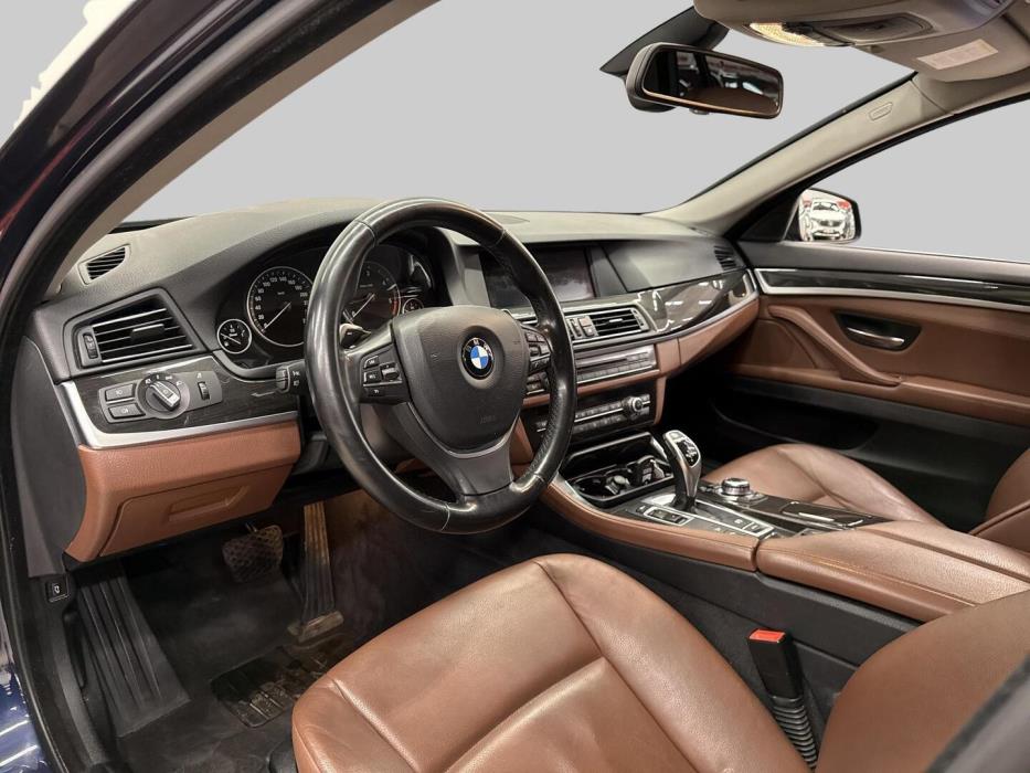 BMW 530 2011