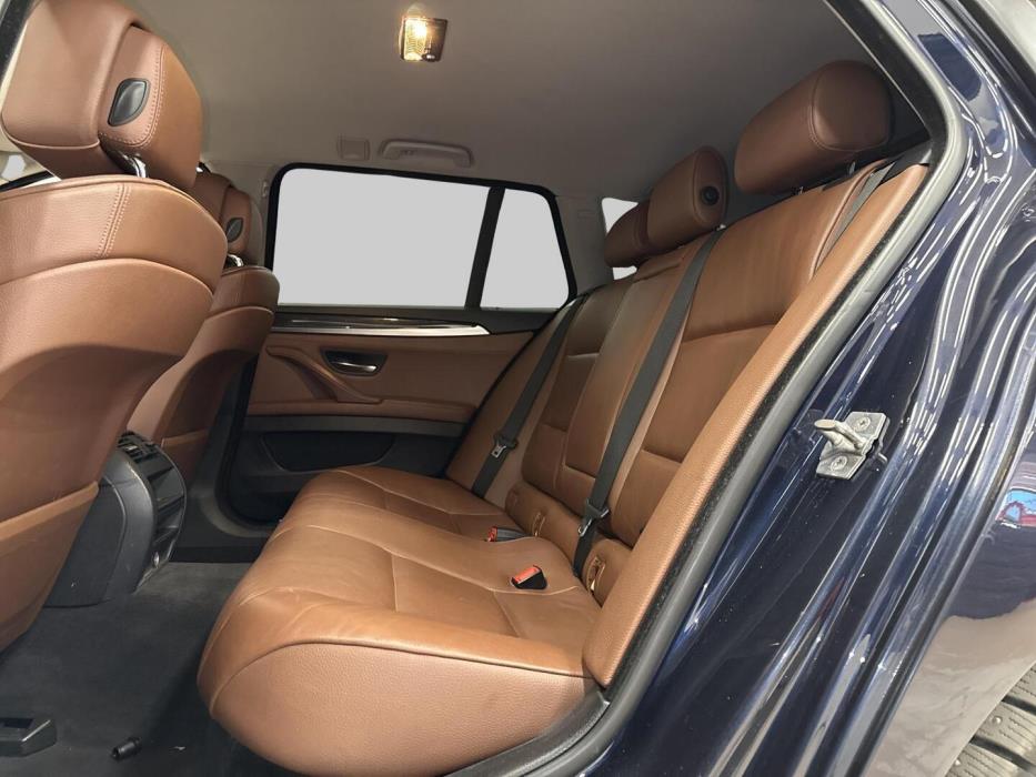 BMW 530 2011