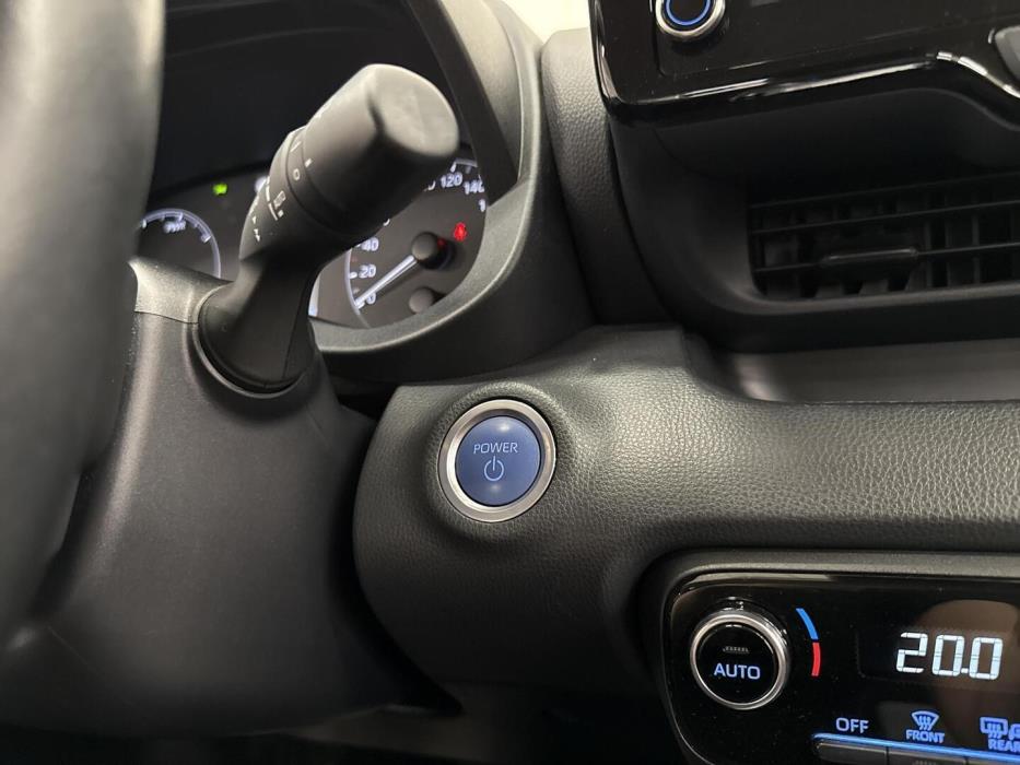 TOYOTA Yaris 2022