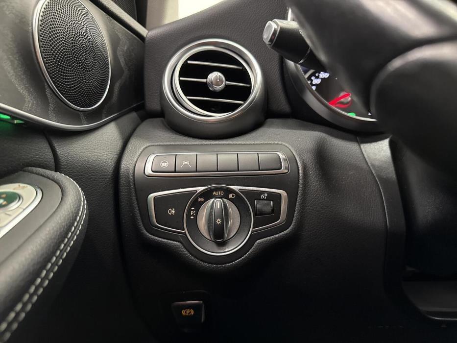 MERCEDES-BENZ C 2020