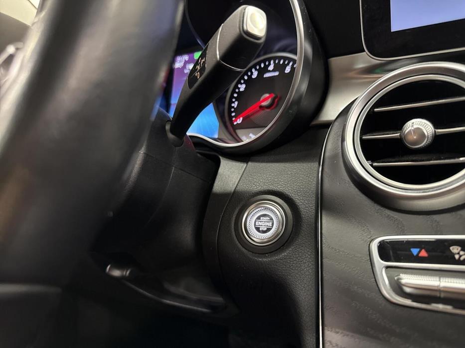 MERCEDES-BENZ C 2020