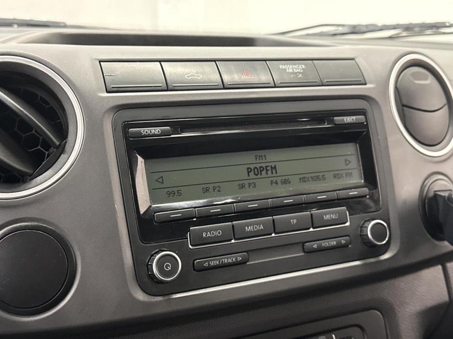 VOLKSWAGEN Amarok 2011