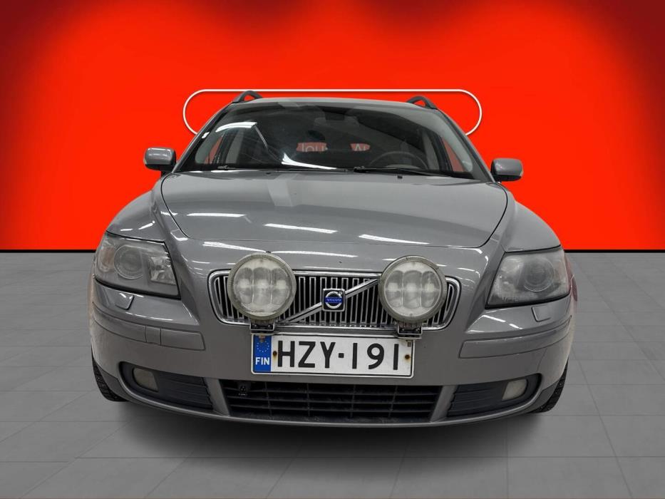 VOLVO V50 2004