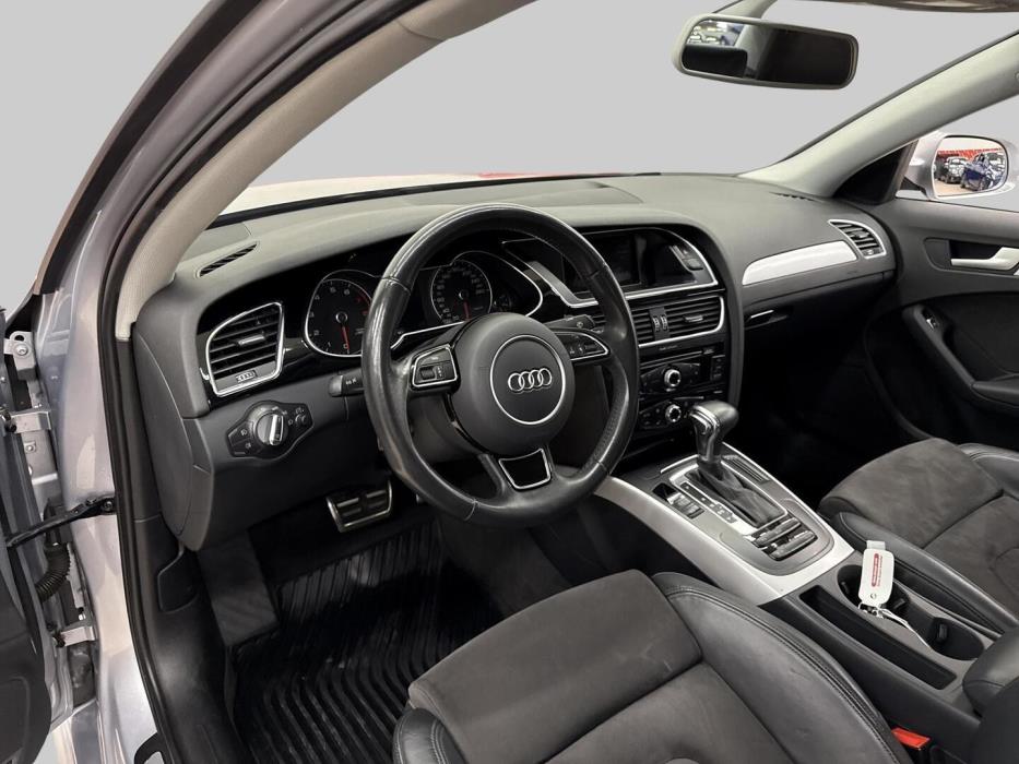 AUDI A4 2015
