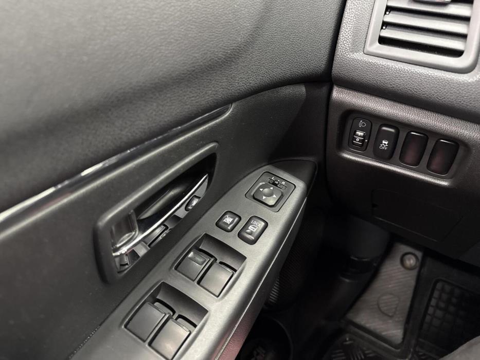 MITSUBISHI ASX 2014