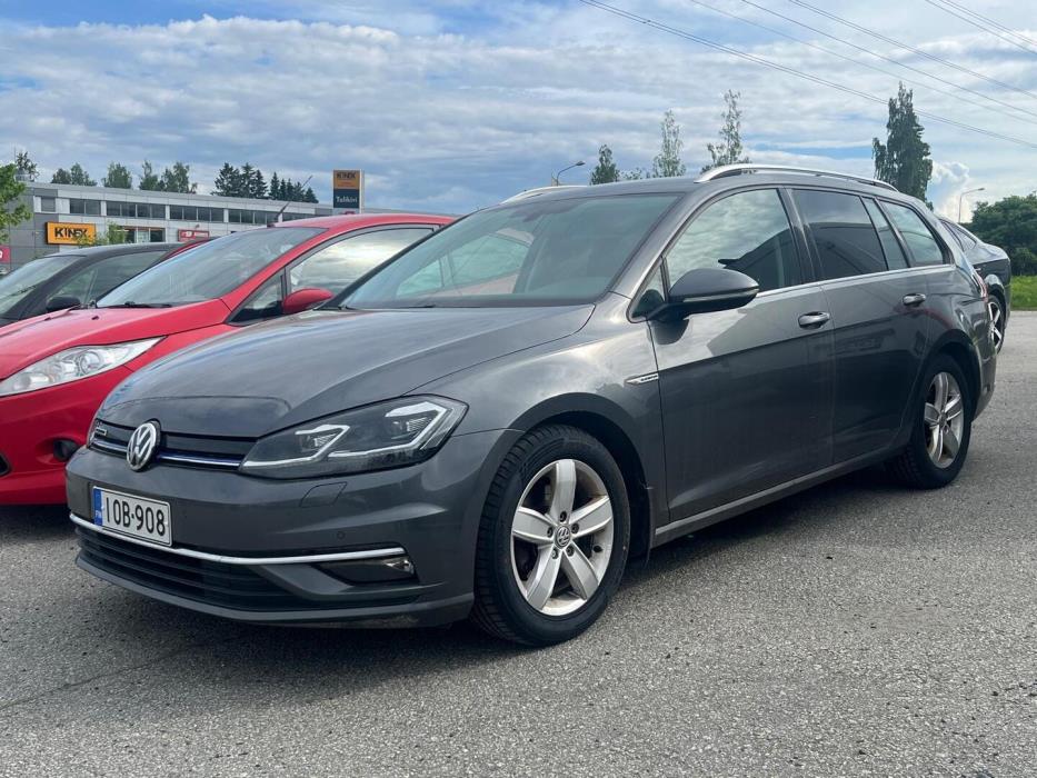 VOLKSWAGEN Golf 2018