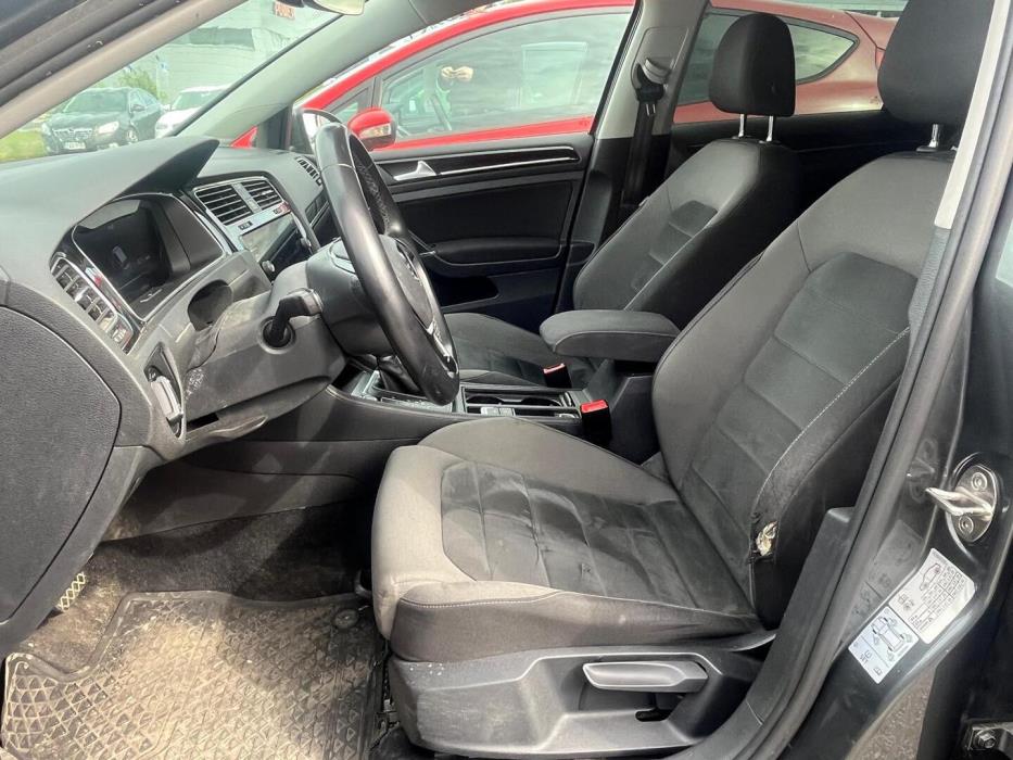 VOLKSWAGEN Golf 2018