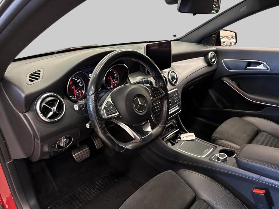MERCEDES-BENZ CLA 2018