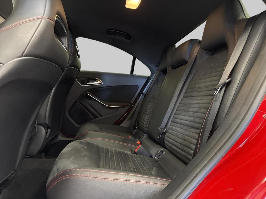 MERCEDES-BENZ CLA 2018