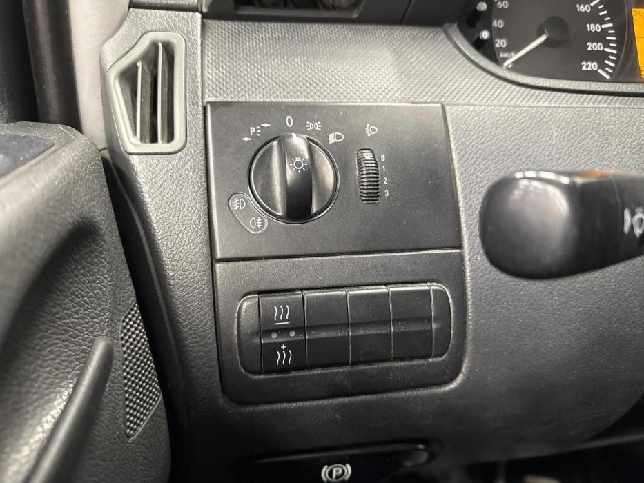 MERCEDES-BENZ Vito 2012