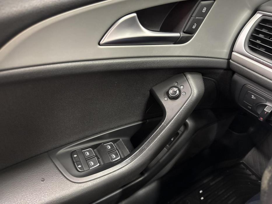 AUDI A6 2012