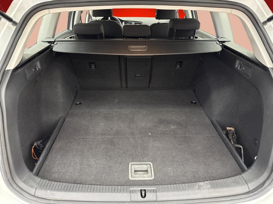VOLKSWAGEN Golf 2013