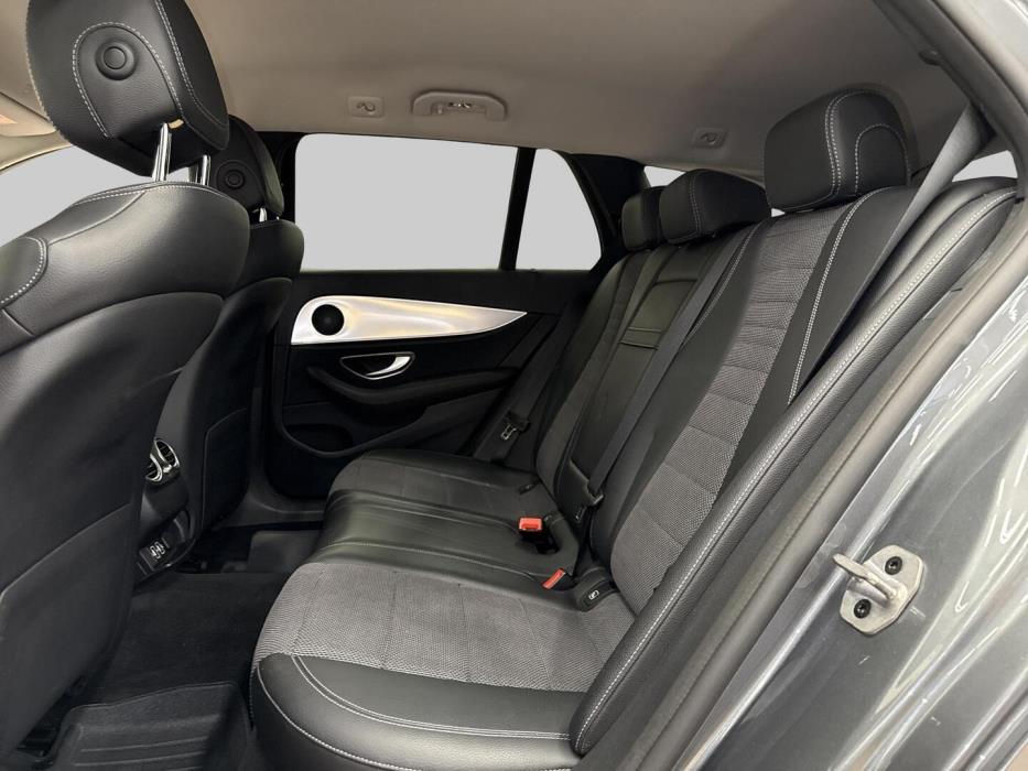 MERCEDES-BENZ E 2019