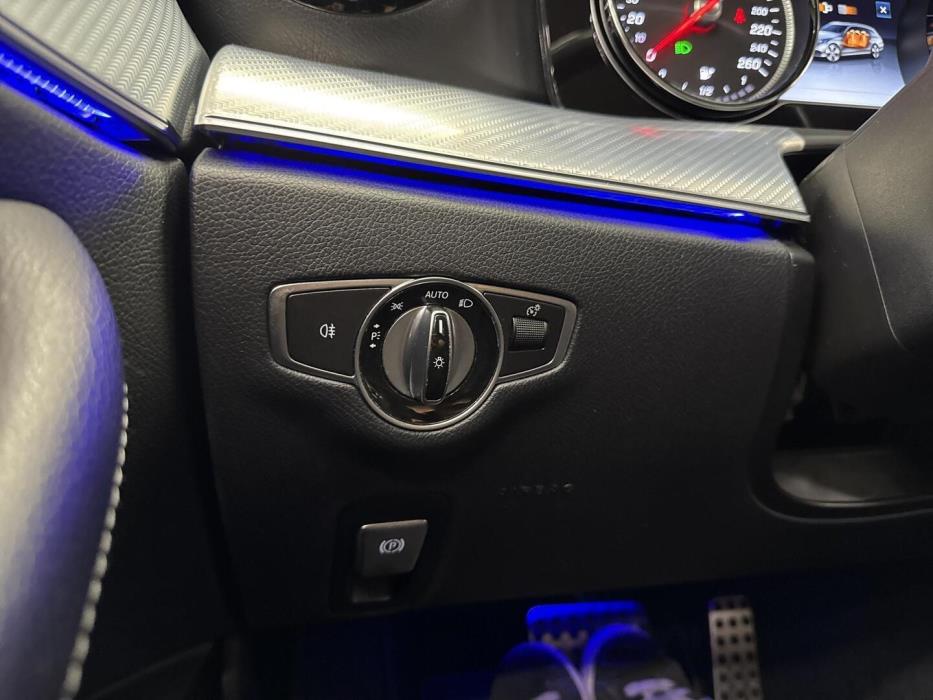 MERCEDES-BENZ E 2019