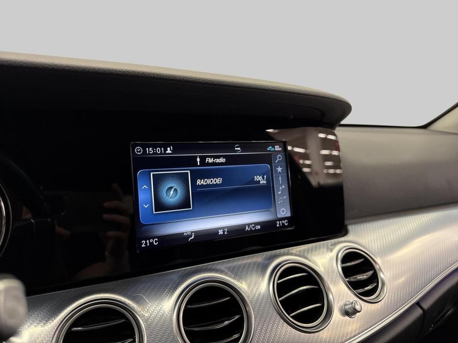 MERCEDES-BENZ E 2019