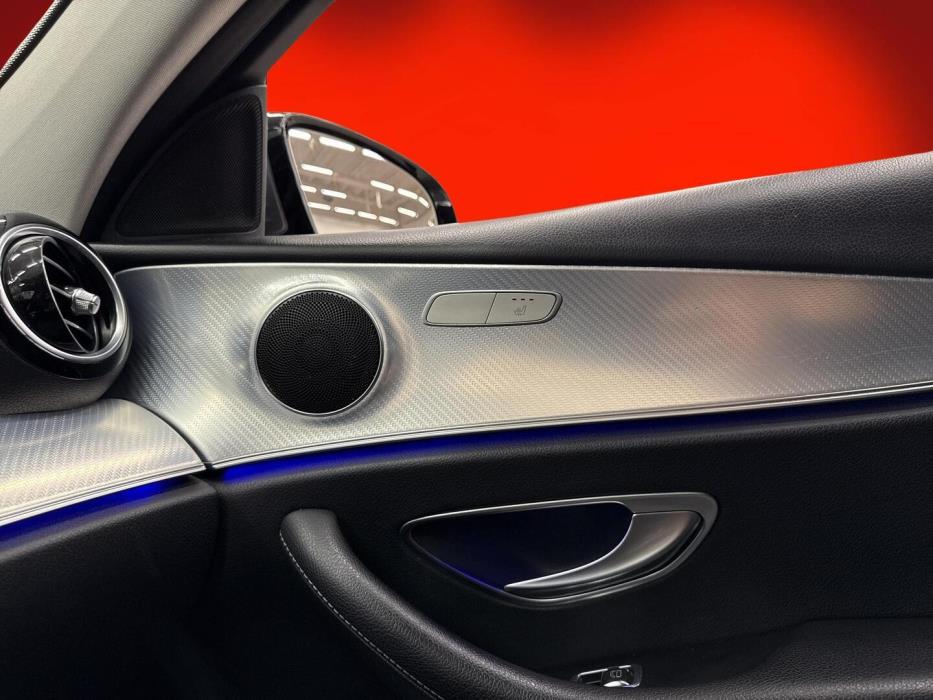 MERCEDES-BENZ E 2019