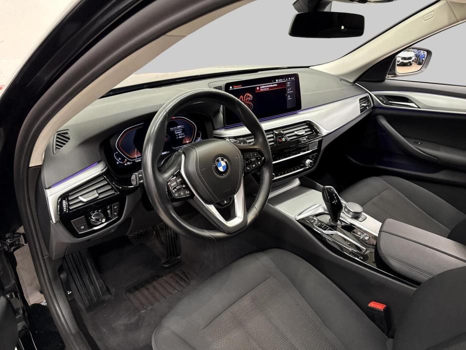 BMW 520 2021