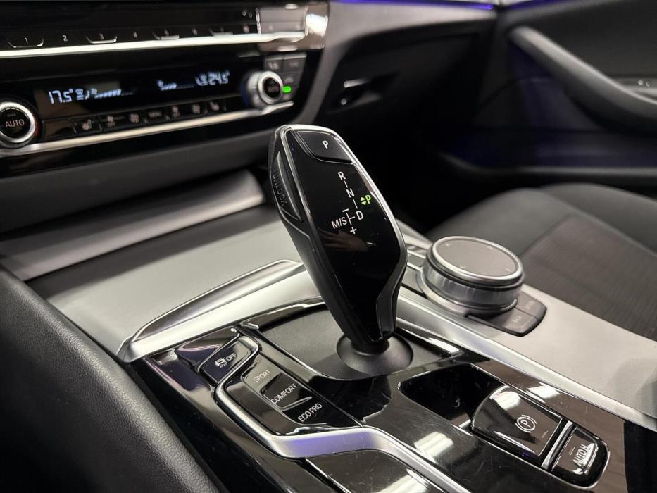 BMW 520 2021