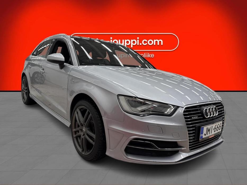 AUDI A3 2015