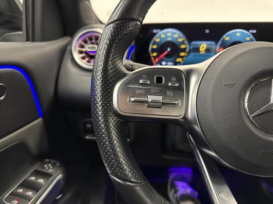 MERCEDES-BENZ EQB 2022