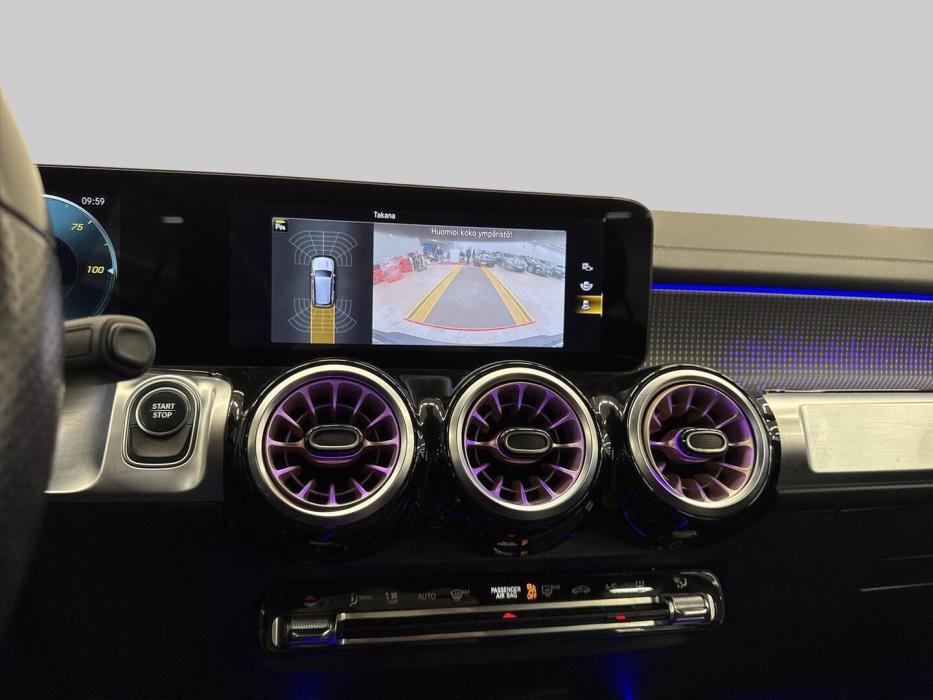 MERCEDES-BENZ EQB 2022