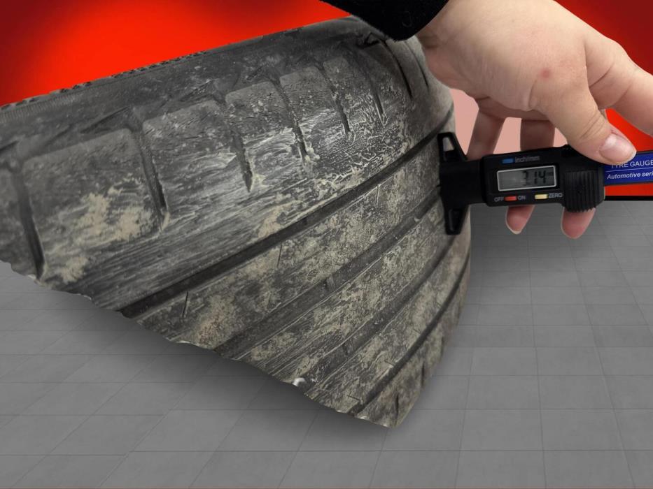 MERCEDES-BENZ EQB 2022