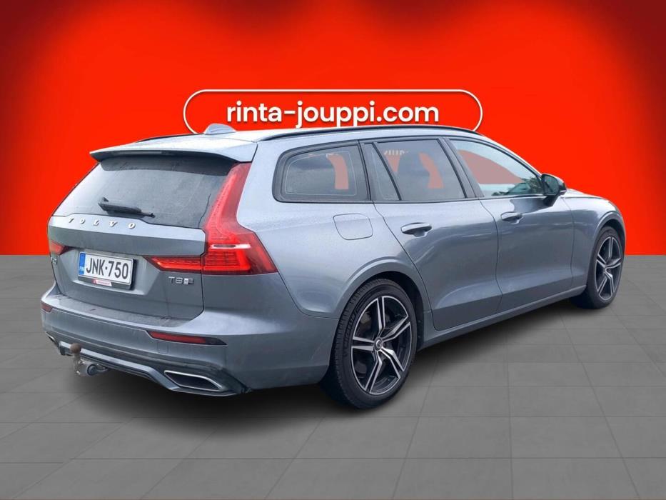 VOLVO V60 2019