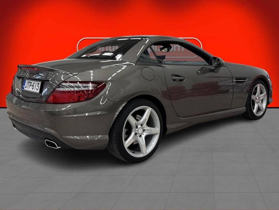 MERCEDES-BENZ SLK 2011