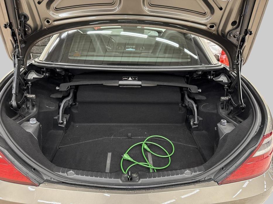 MERCEDES-BENZ SLK 2011