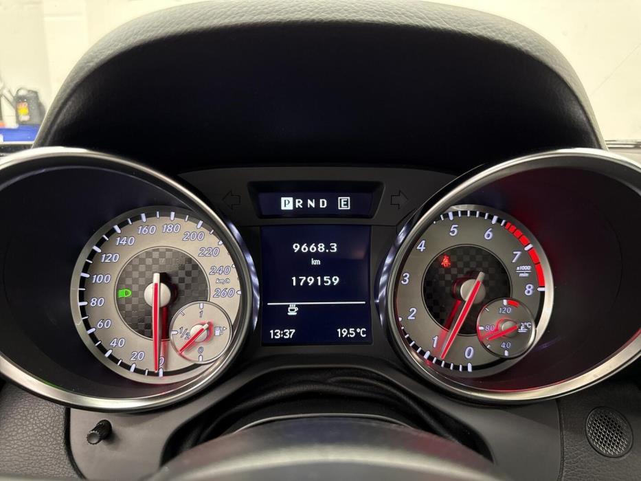 MERCEDES-BENZ SLK 2011