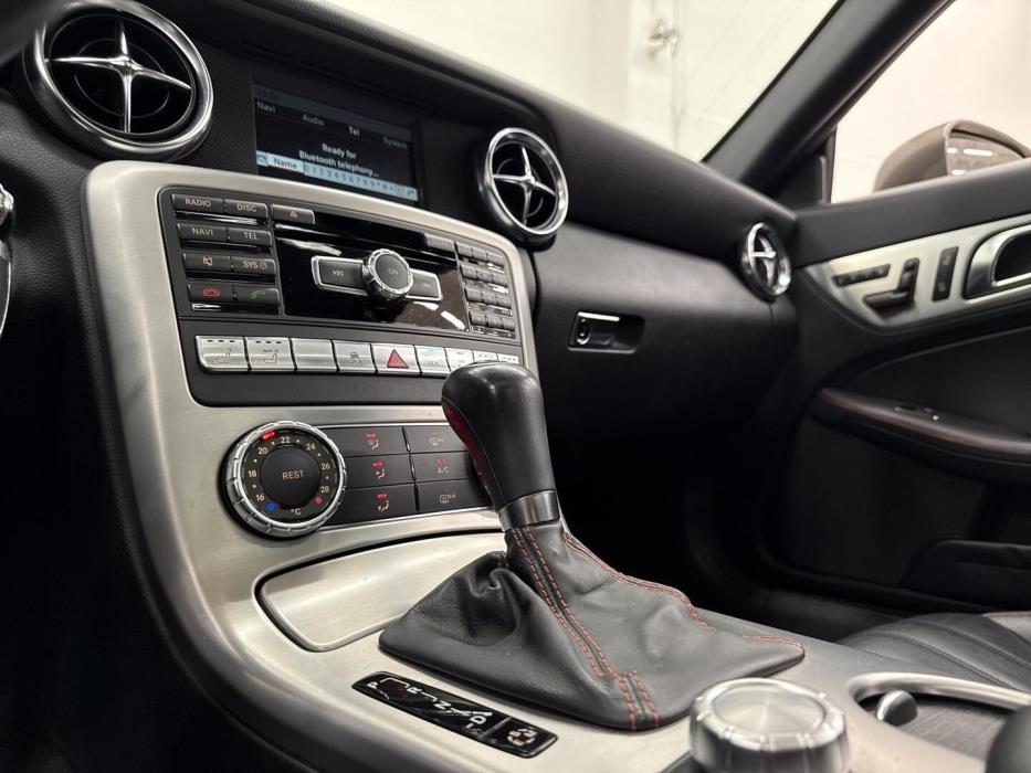 MERCEDES-BENZ SLK 2011