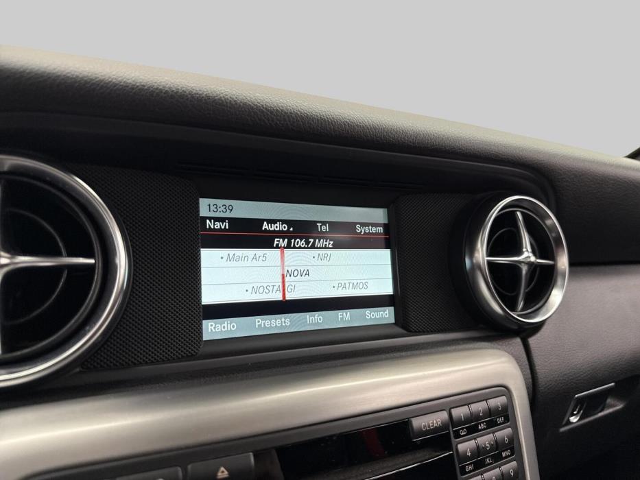MERCEDES-BENZ SLK 2011