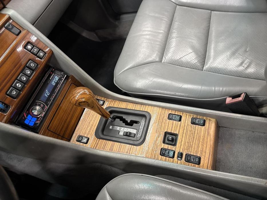 MERCEDES-BENZ CE 1992
