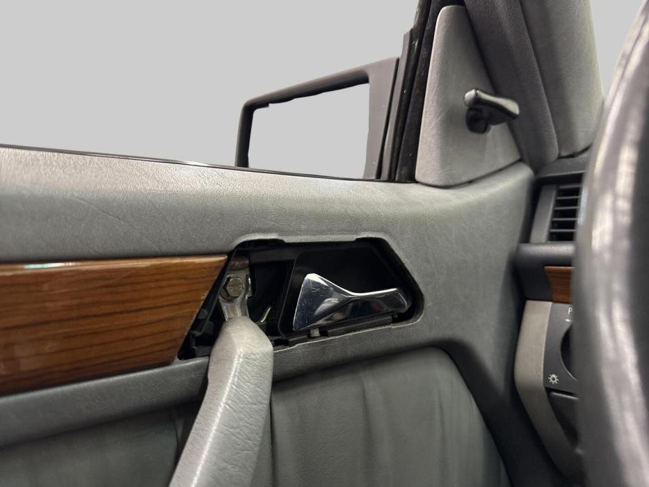MERCEDES-BENZ CE 1992