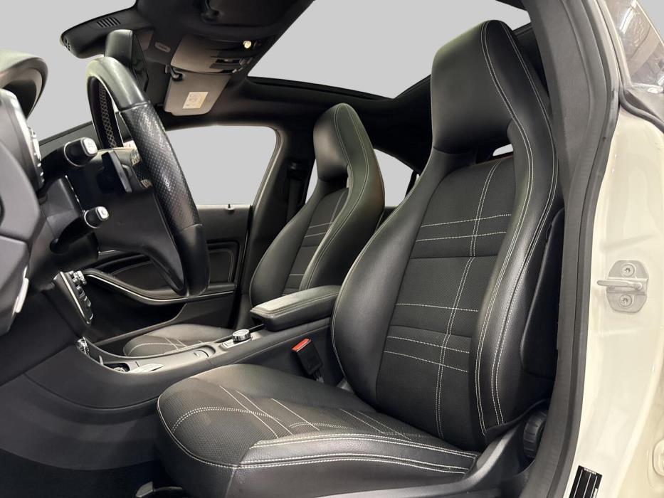 MERCEDES-BENZ CLA 2015