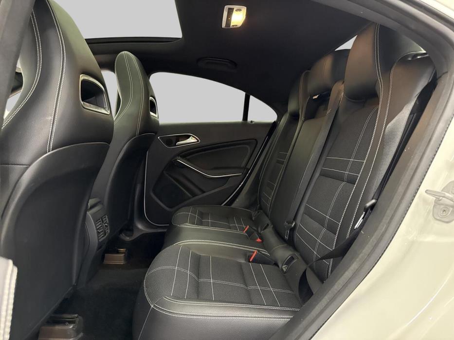 MERCEDES-BENZ CLA 2015