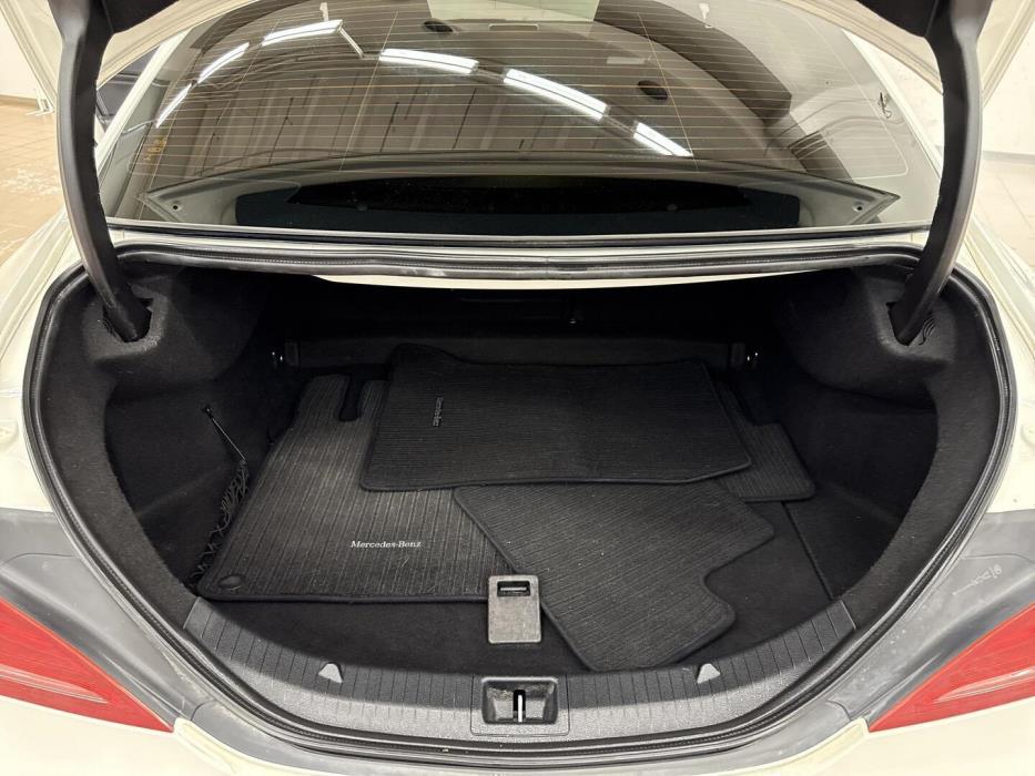 MERCEDES-BENZ CLA 2015