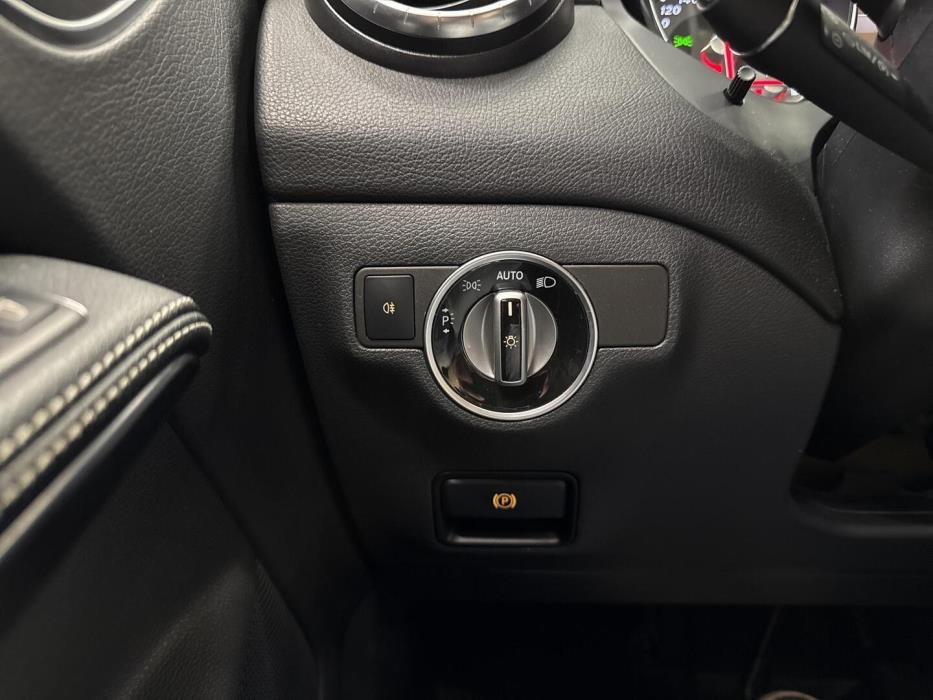 MERCEDES-BENZ CLA 2015
