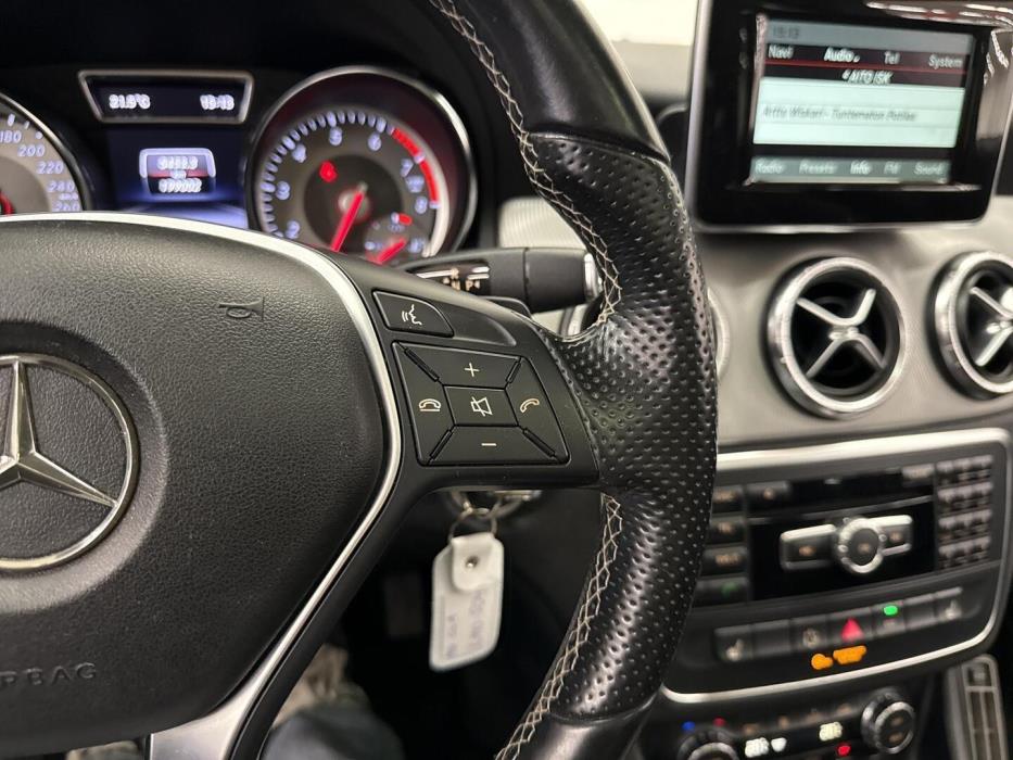 MERCEDES-BENZ CLA 2015