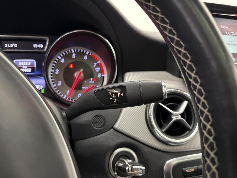 MERCEDES-BENZ CLA 2015